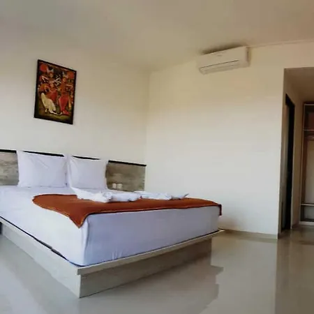 Hotel Reddoorz Premium @ Raya Uluwatu